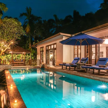 Villa Umah Raja